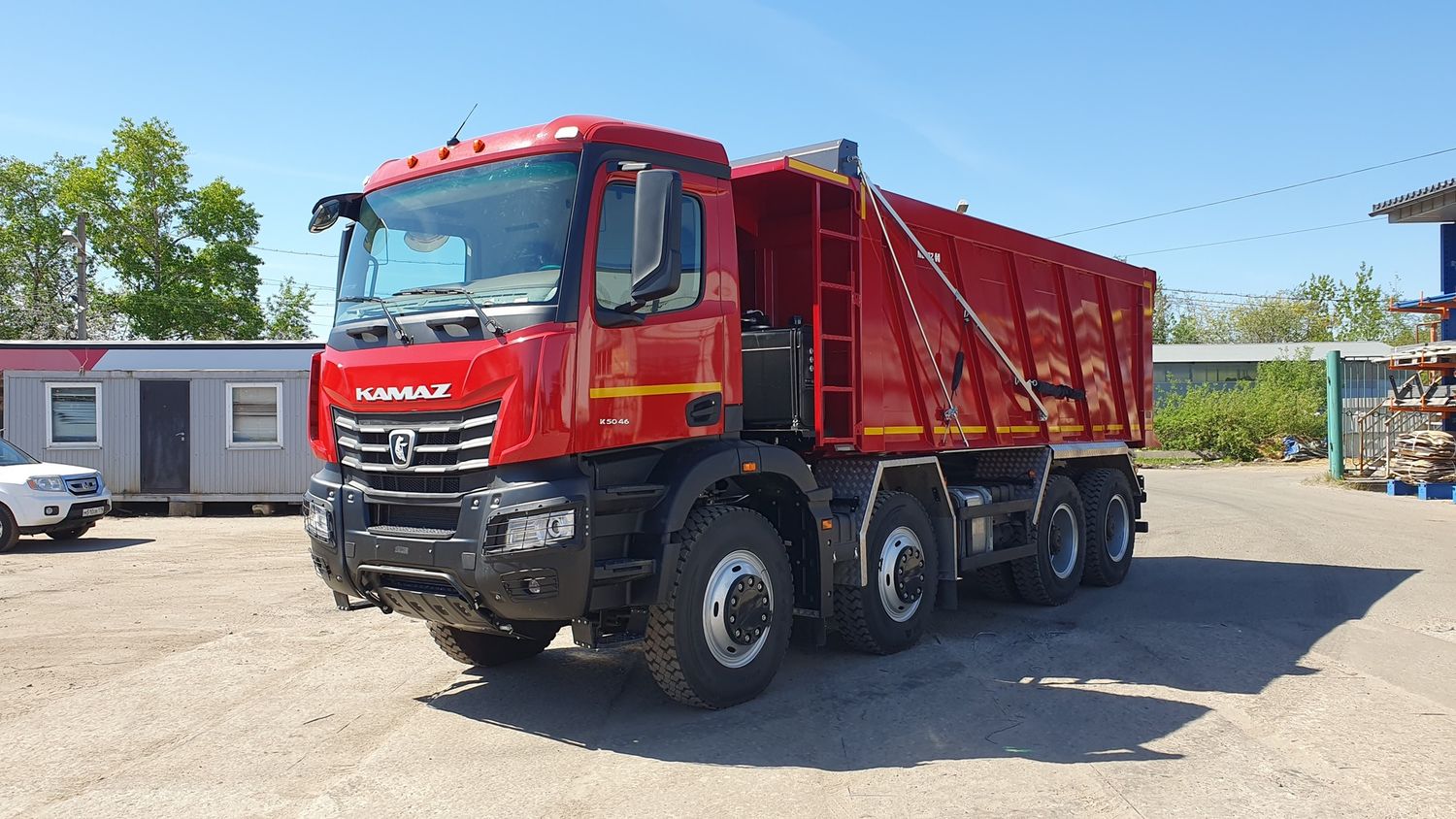Самосвал KAMAZ-65951