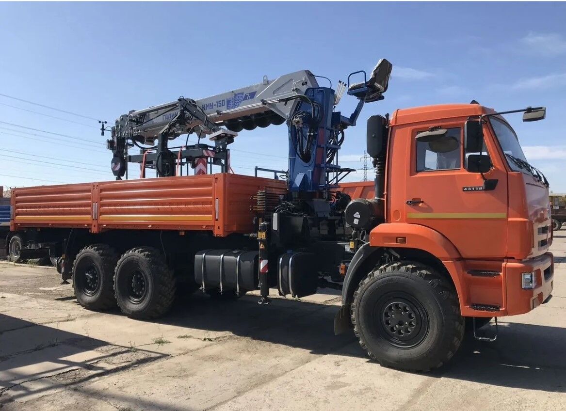 Бортовой автомобиль КАМАЗ 43118 с КМУ Галичанин 150, буром и корзиной